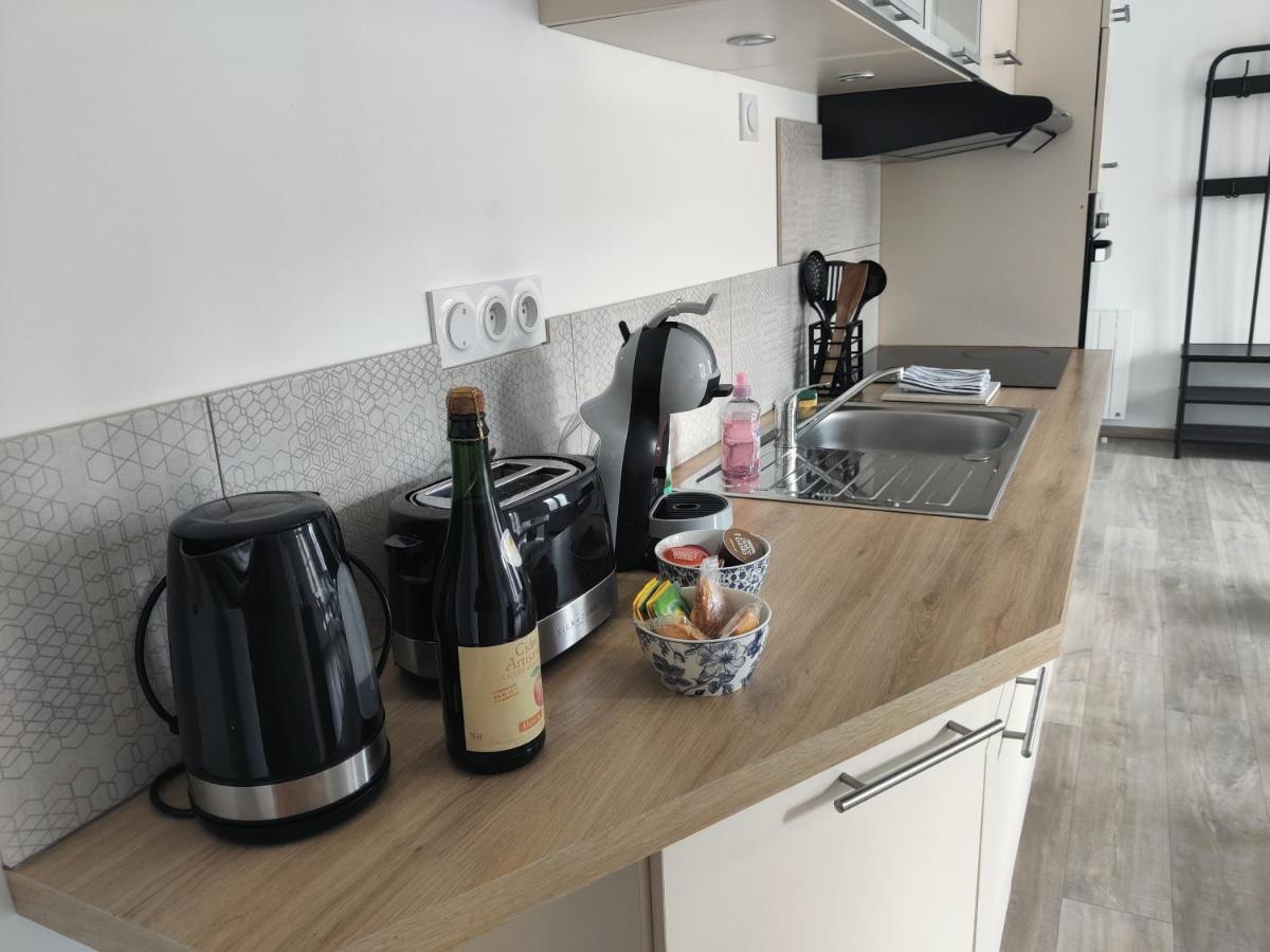 Appartement T3 Plume Hyper Centre D'Ernee ภายนอก รูปภาพ