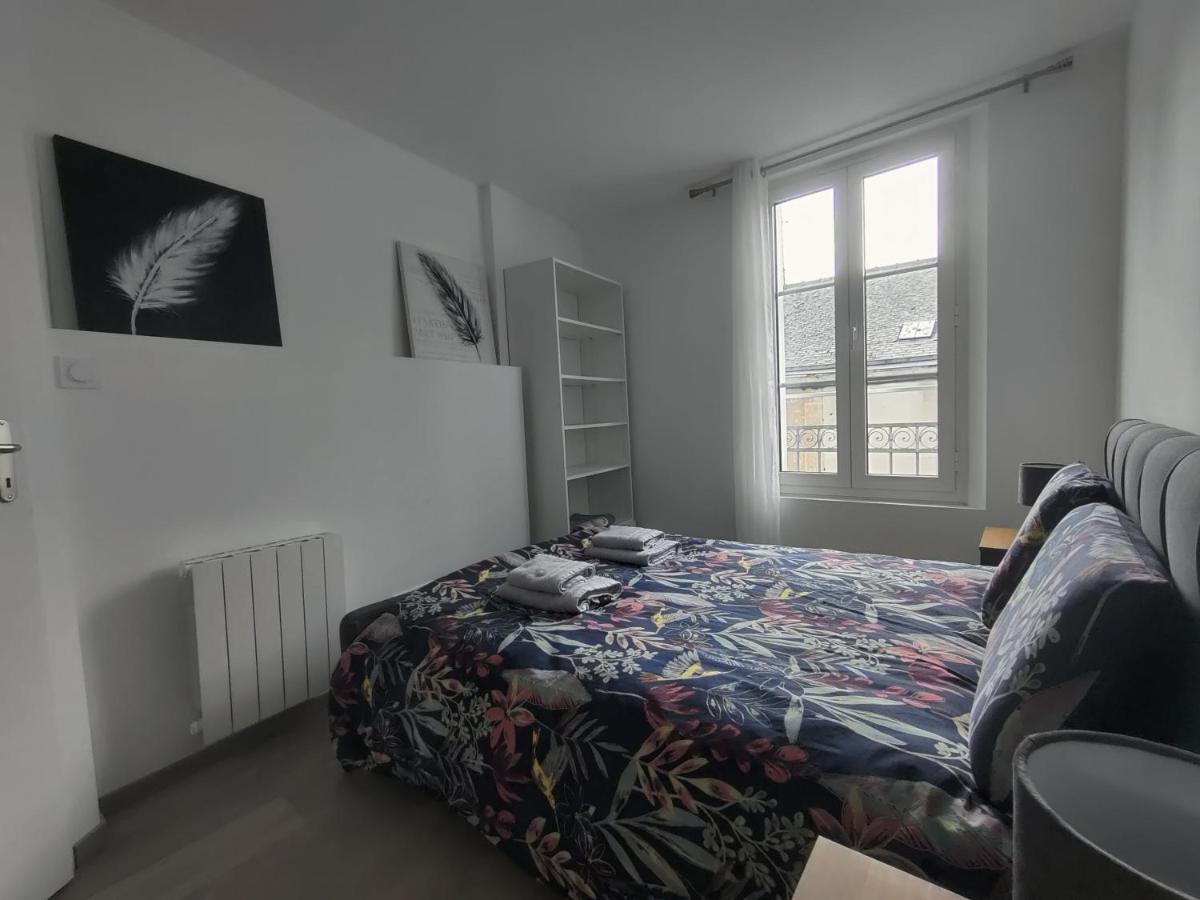 Appartement T3 Plume Hyper Centre D'Ernee ภายนอก รูปภาพ